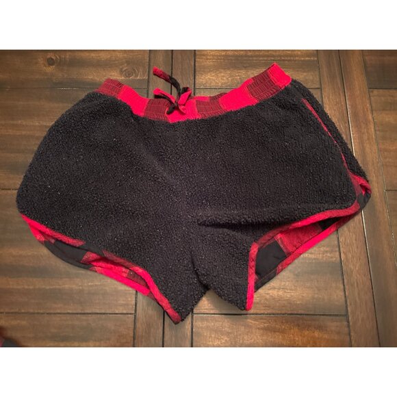 Victorias Secret Womens Plaid Shirt & Sherpa Shorts Set S Red & Black - Picture 2 of 11